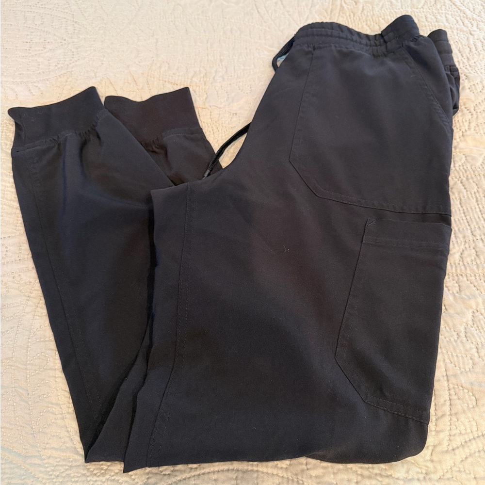 Carhartt Black Women's Jogger Scrubs with Drawstring - Picture 3 of 4